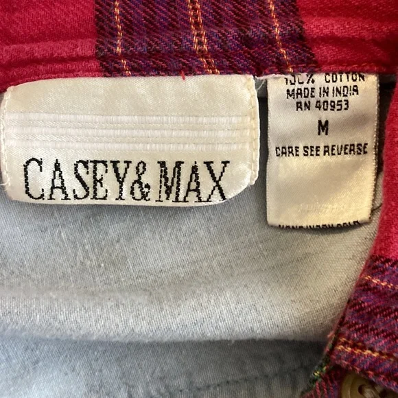 Casey & Max Top Women Size M Embroidered Top w Flannel Sleeves & Collar - Picture 7 of 8